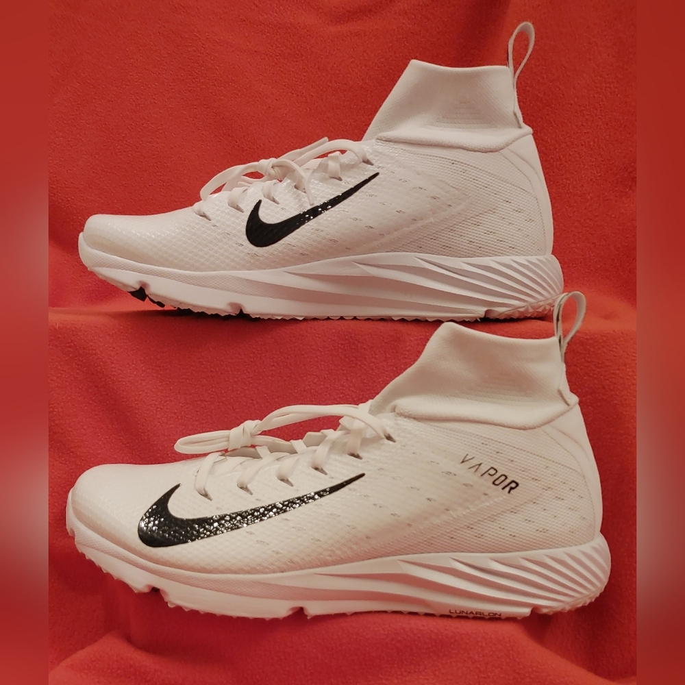 NIKE VAPOR UNTOUCHABLE SPEED TURF 2 WHITE FOOTBALL CLEATS AO8744-100